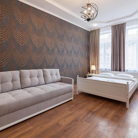 Leogrand Apartments Panteleimona Kulisha 27 Львов Экстерьер фото