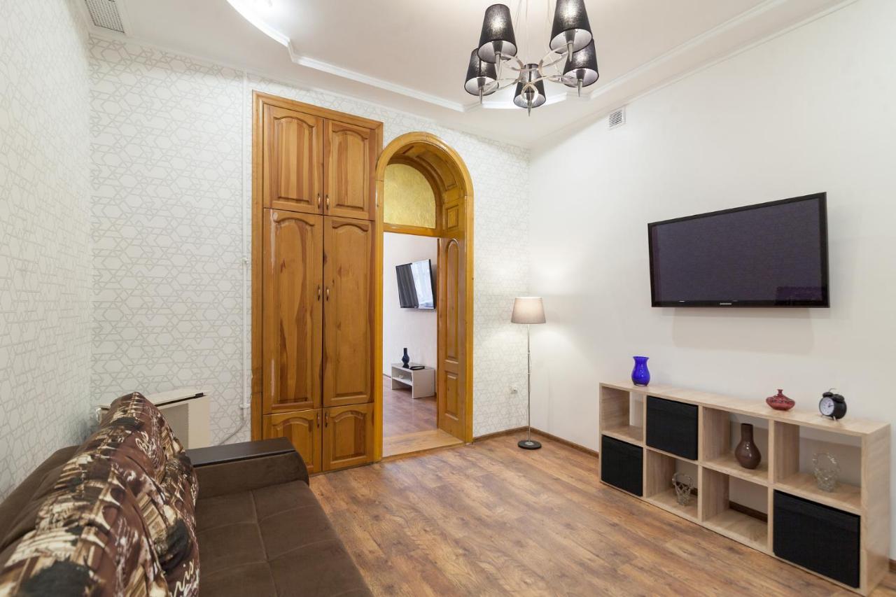 Leogrand Apartments Panteleimona Kulisha 27 Львов Экстерьер фото